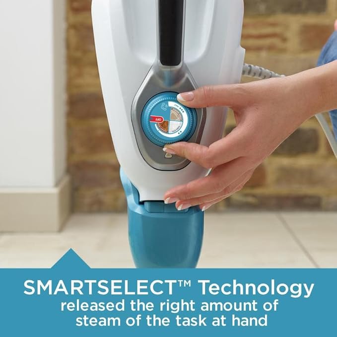 BLACK+DECKER 7in1 Steam Mop with SteamGlove Handheld Steamer (HSMC1361SGP)