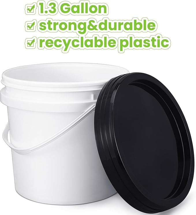 Gerrii 10 Pack White Plastic Bucket with Handle and Lid Food Storage Bucket Containers All Purpose Pail for Multipurpose Paint Water Art Crafts Projects Garage Organization (White, Black, 1.3 Gallon)