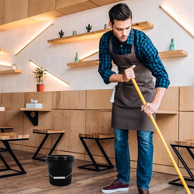 TEHAUX Heavy Duty Plastic Bucket with Lid 5l, Portable Sealed Household Water Container, Thickened Black Pail for Cleaning and Storage