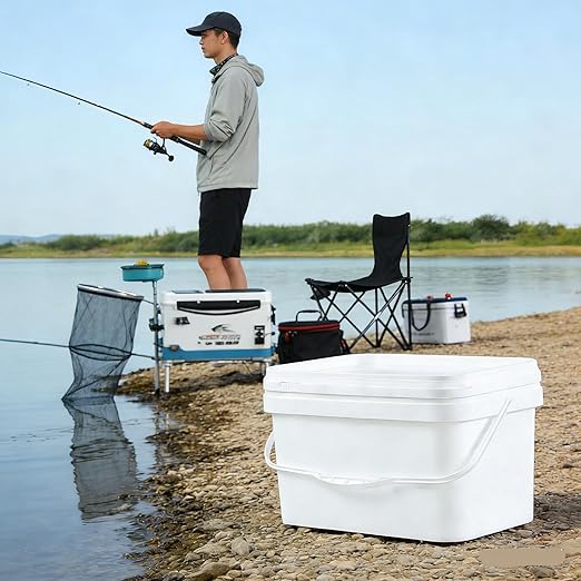 Parlynie 4 Pcs 5 Gallon Plastic Bucket with Lid, Heavy Duty Bucket Pail with Handle for Storage Container Home Household Cleaning (White)