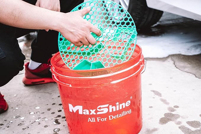 Maxshine 3.5 Gallon Universal Detailing Bucket (Red) – Car Wash Bucket for Scratch-Free Washing – Garage Storage & Auto Detailing Tool Holder – Holds Soap, Foam Cannon, Brushes, Microfiber Towels